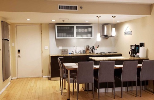 Clearwater Condo | Clearwater Chic Beach Condo 1B|R fits 2 to 6 PPL