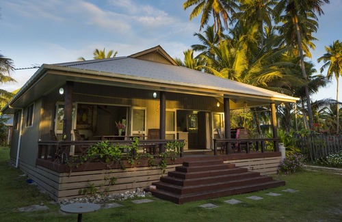 Arorangi House | Clearwater Lagoon Villa - The Perfect Beachside Island Getaway Location