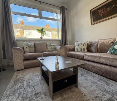 Cleethorpes Apartment | Cleethorpes Contractor stays - long term discounts
