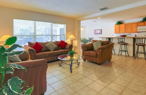 Sunrise Lakes Villa | Clermont Villa 6 bed 3 baths with Pool and Spa