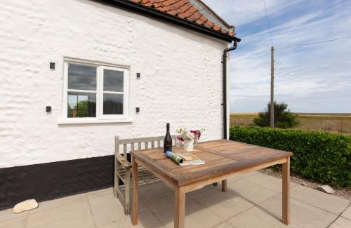 Salthouse House | Cley Corner Cottage