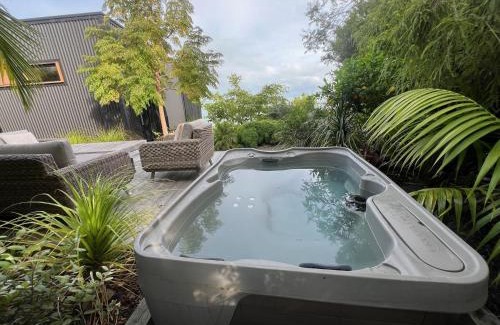 Britannia Heights House | Cliff House - Exceptional Cliff-top Holiday Home
