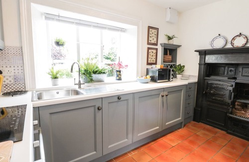 Helmsley Cottage | CLIFF HOUSE, family friendly, character holiday cottage in Helmsley
