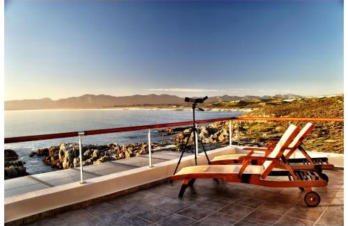 De Kelders House | Cliff Lodge