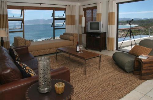 De Kelders House | Cliff Lodge