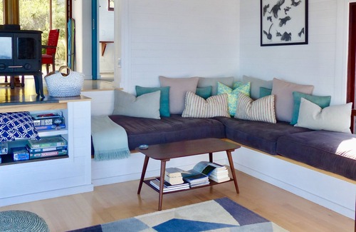 Victoria Bay Villa | Cliff Top House No.8 (Sleeps 4, 2 Bedrooms)