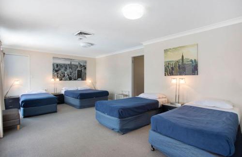 Newtown Hotel | Clifford Park Motor Inn