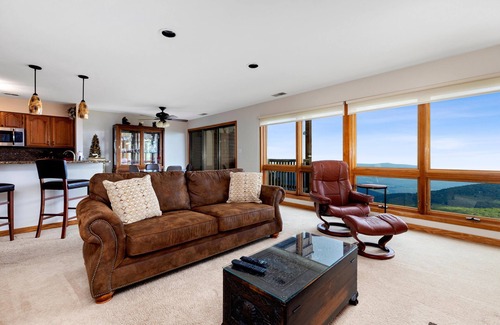 Nellysford Condo | Cliffs 27 with Wintergreen Advantage