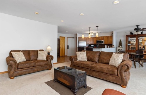 Nellysford Condo | Cliffs 27 with Wintergreen Advantage