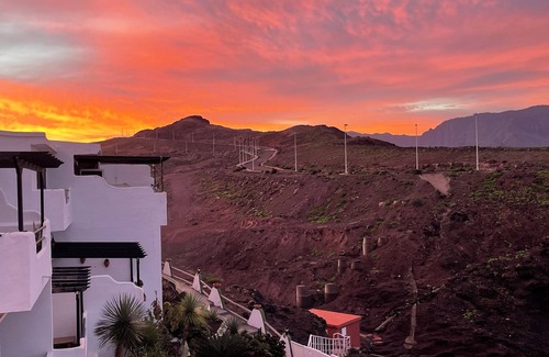 Galdar House | Cliffs Edge a home on the sea with magnificent ocean views and sunsets