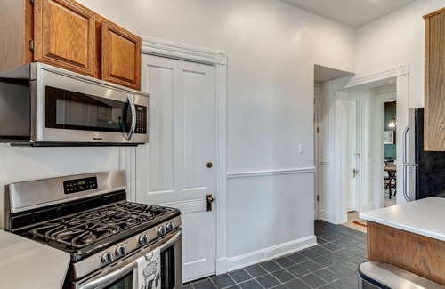 Clifton Apartment | Clifton 1 Bed Renovated Historic Home by Zoo, UC