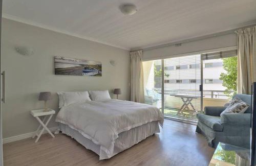 Clifton Apartment | Clifton 1st Beach Studio