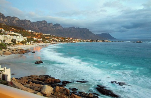 Clifton Apartment | Clifton Views - Elegant Apt with pool & sea views