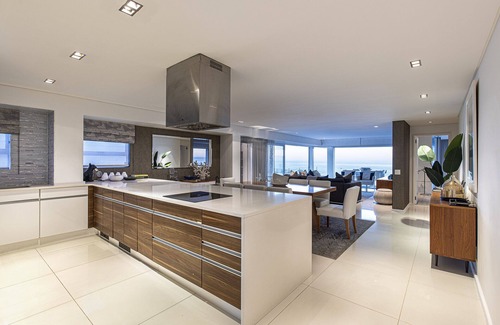 Clifton Apartment | Clifton YOLO Spaces : Clifton Beachfront Penthouse