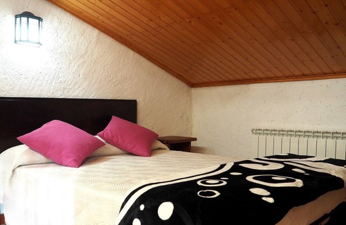 Camarasa Cottage | Climbers recess in El Montsec, huge house in the Pre-Pyrenees