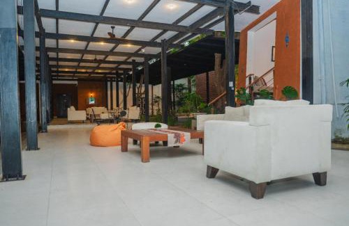 Piliyandala Hotel | Clio Bolgoda