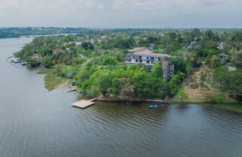 Piliyandala Hotel | Clio Bolgoda