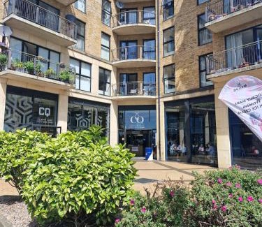 Londonderry Apartment | Clipper View