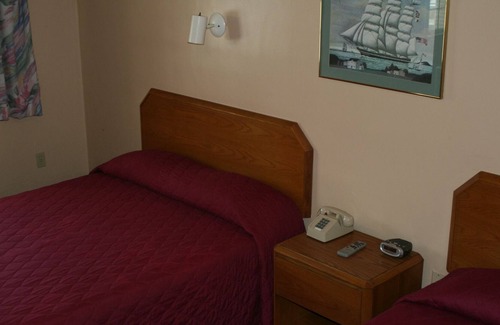 Salem Hotel | Clipper Ship Inn