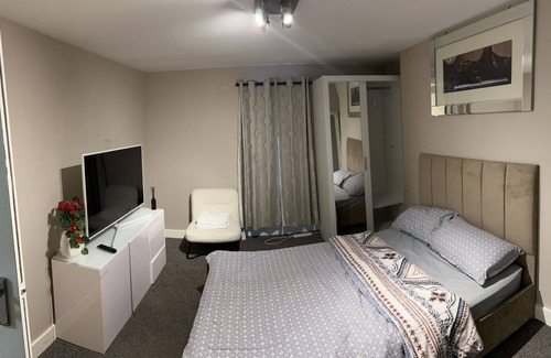 Gravesend Apartment | Clocktower Apartment