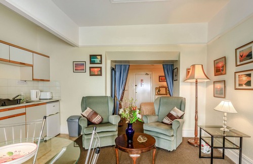 Lynmouth Cottage | CLOONEAVIN APARTMENT 4, pet friendly in Lynmouth