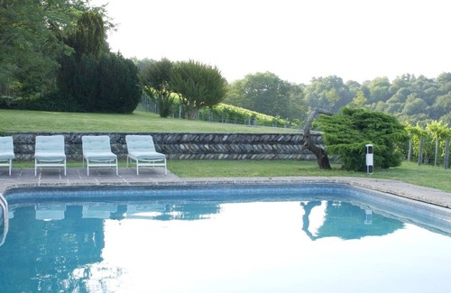 Jurancon Apartment | Clos Mirabel Loft Studio