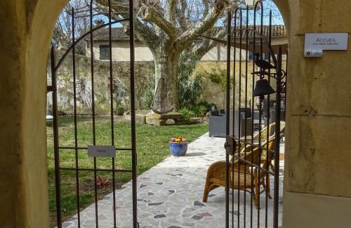 Avignon House | Clos St Pierre de Fraisse