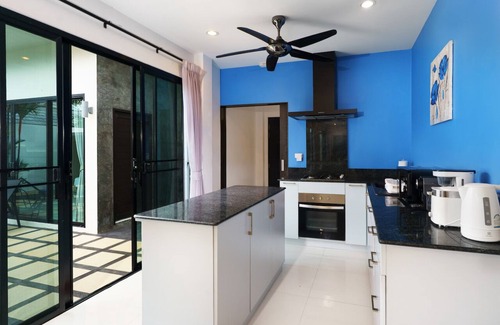 Ban Saiyuan Villa | Clos Vougeot Villa - New 2 BR pool Villa