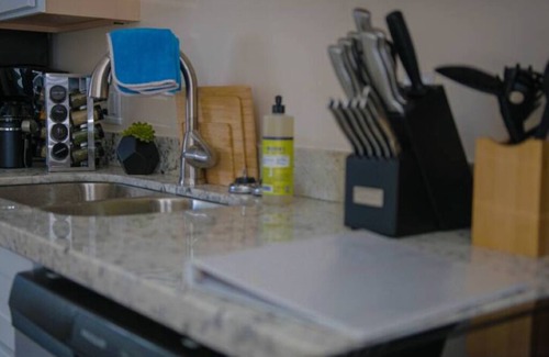 Biloxi Apartment | 💥CLOSE 2 CASINOS🎰SLEEPS 6 & NEARBY BEACH SHORE🌊