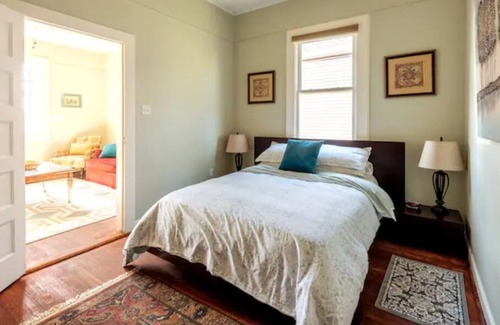 West Riverside House | 🔥CLOSE 2 UPTOWN+ZOO❤️ | SLEEPS 5 & PET FRIENDLY W/FEE