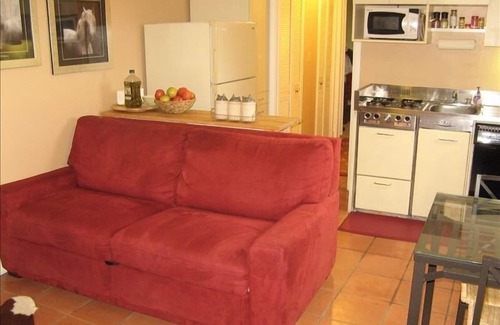 Oakland Apartment | Close in Location with Incredible Views & Resort Like Feel!