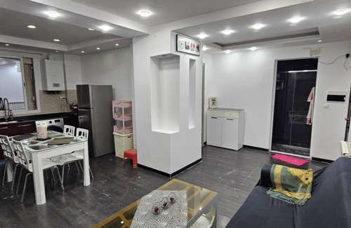 Algiers Apartment | Close to all