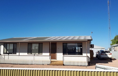 Wallaroo House | Close to All Wallaroo