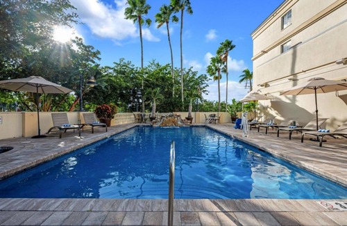Redevelopment Area House | Close to Attractions! Stunning Unit with City Views! Pool, Hot Tub & Parking