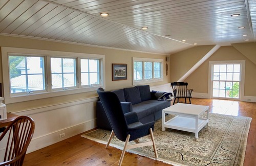 Harwich Port House | Close to beach, dining and downtown
