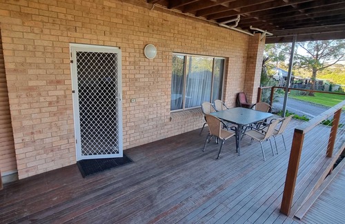 Bermagui Apartment | Close to Beach, Harbour Marina, Country Club, Golf Course, Restaurants, Cafes