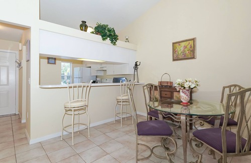 Park East Villa | Close to Beaches, Downtown, everything Sarasota