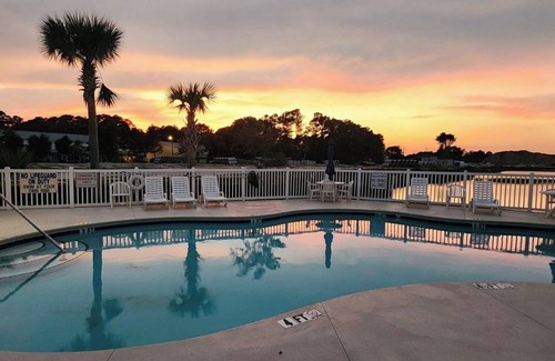 Little River Condo | Close to beaches| Pond and pool view| 2 bd/2ba modern condo|
