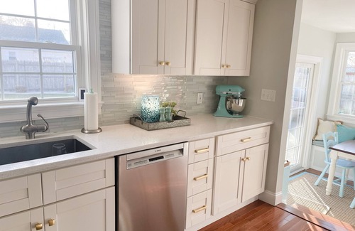 Bass River House | Close to Beaches - Chef’s Kitchen - King Bed nFirepit - Family Friendly -