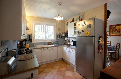 Salleboeuf House | Close to Bordeaux and St Emilion, quiet house with large garden.