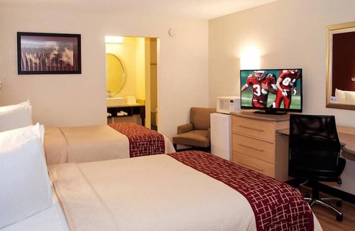 Williamsburg House | Close to Busch Gardens Williamsburg and Go Karts Plus, Free Parking