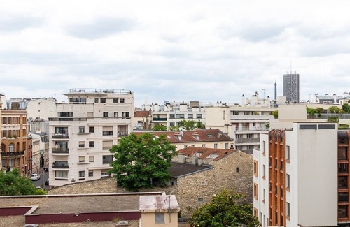 Neuilly-sur-Seine Apartment | Close to Centre Hartmann (1min) and Paris (15min)
