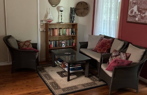 Ludmilla House | Close to City, Racetrack, Sailing Club.