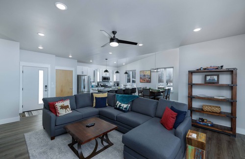 Four Corners Condo | Close to Downtown Bozeman & Big Sky w/Easy Trail Access - Sunrise Retreat