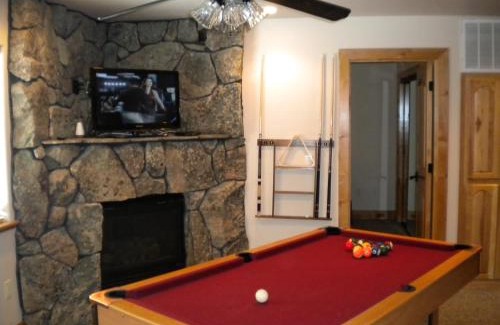 Black Bart House | Close To Everything Newly Built With Games Room
