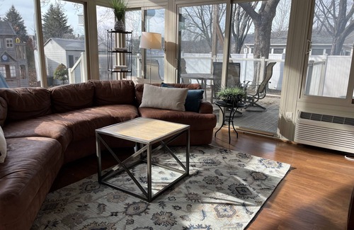 Rochester House | Close to everything, Amazing sun room, private backyard, BEAUTIFUL HOME