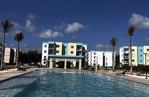 Veron Apartment | Close to everything, great pool and super safe, look at everything there is.