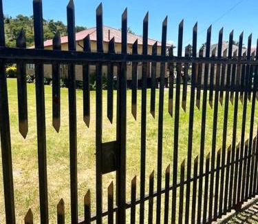 Ladysmith House | Close to everything yet Private!