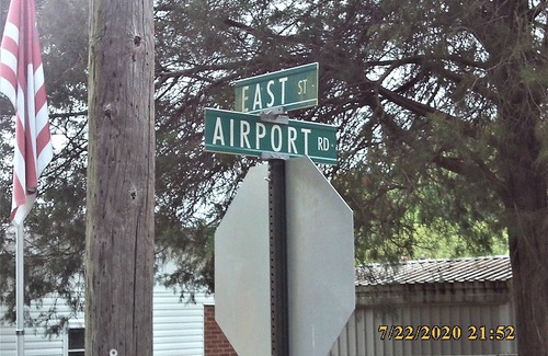 Alma House | Close to Fort Smith/Van Buren, and Fayetteville AR - Home of the Hogs!
