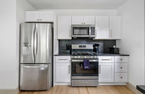 Charleston Apartment | Close to Hampton Park: Casa Luna